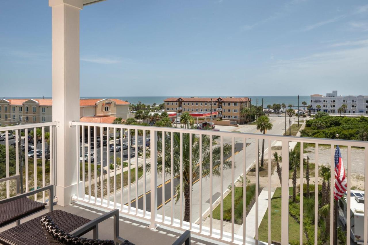 Courtyard Amelia Island Hotel Fernandina Beach Exterior photo